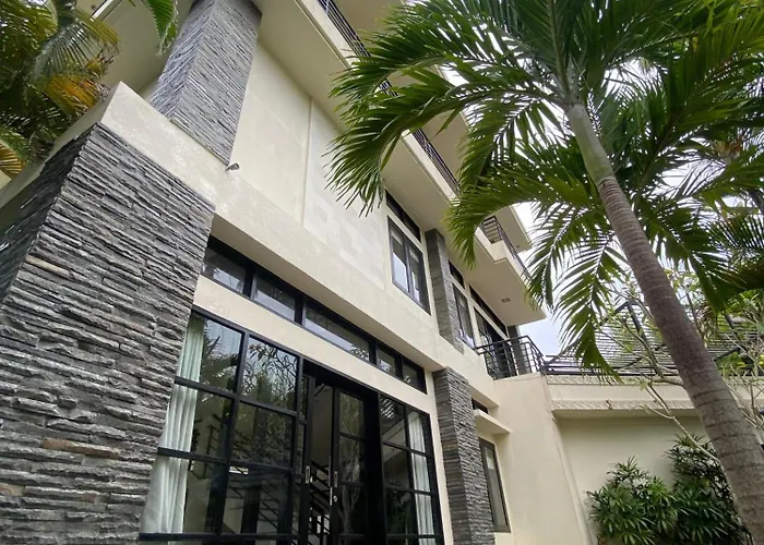 Sunset Villa, *