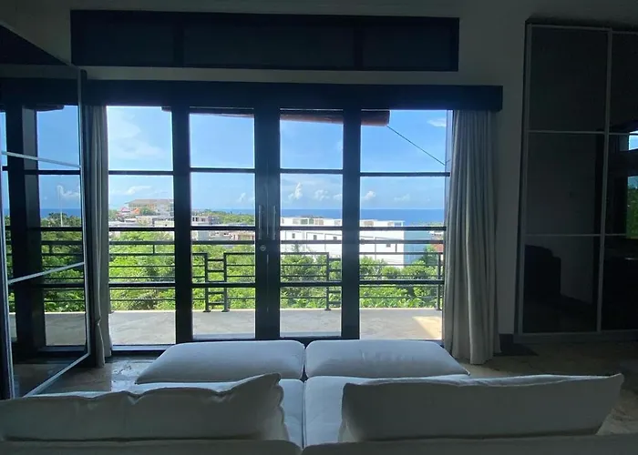 Sunset Villa, Villa *