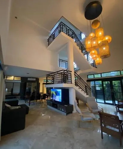 Villa Sunset Villa, *