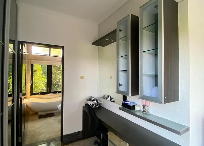 Sunset Villa, * Uluwatu
