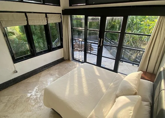 Sunset Villa,