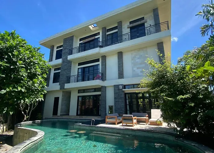 Sunset Villa, Villa